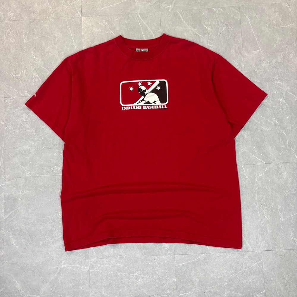 Vintage Majestic Cleveland Indians Baseball T-Shirt Red XL 2000 MLB Mens
